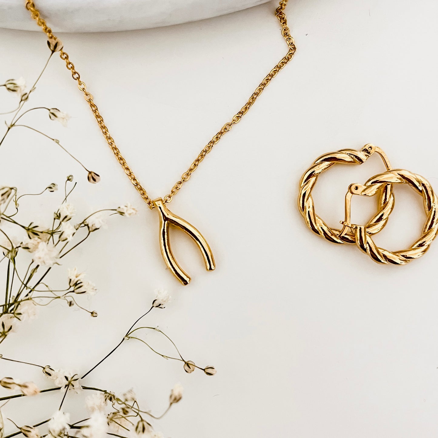 Wishbone Necklace